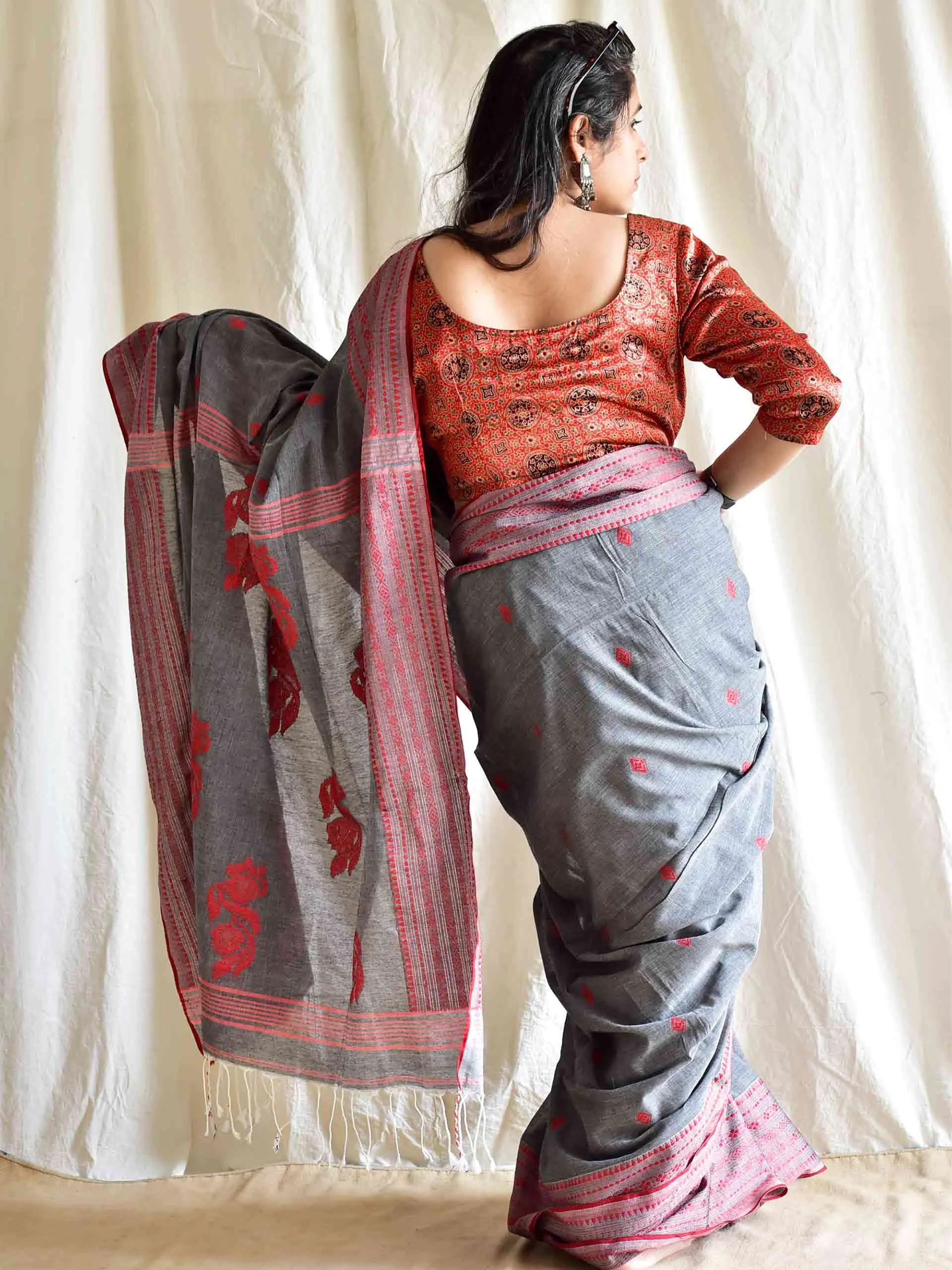 Ghata - Jacquard mul cotton saree