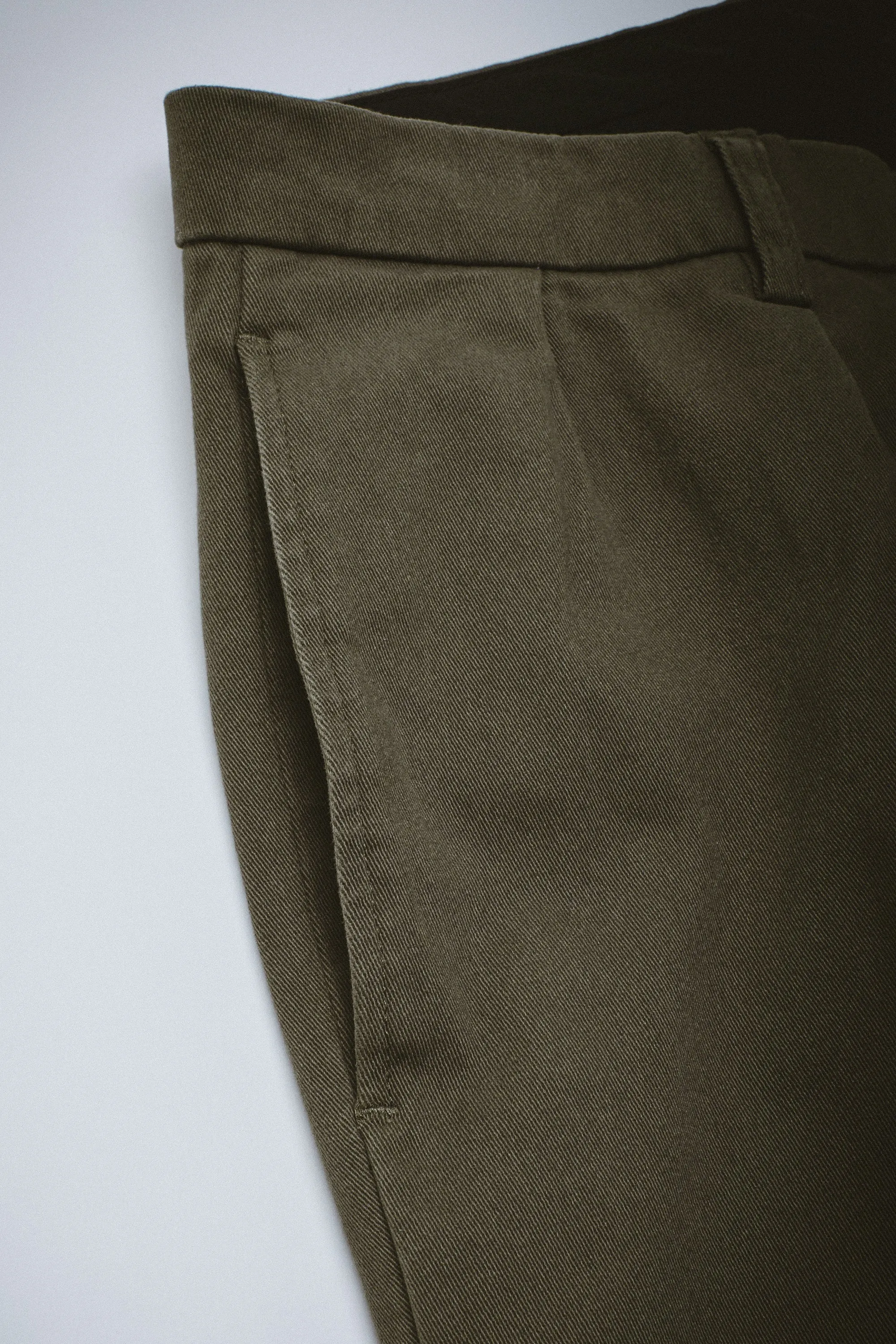 Pleated Chinos